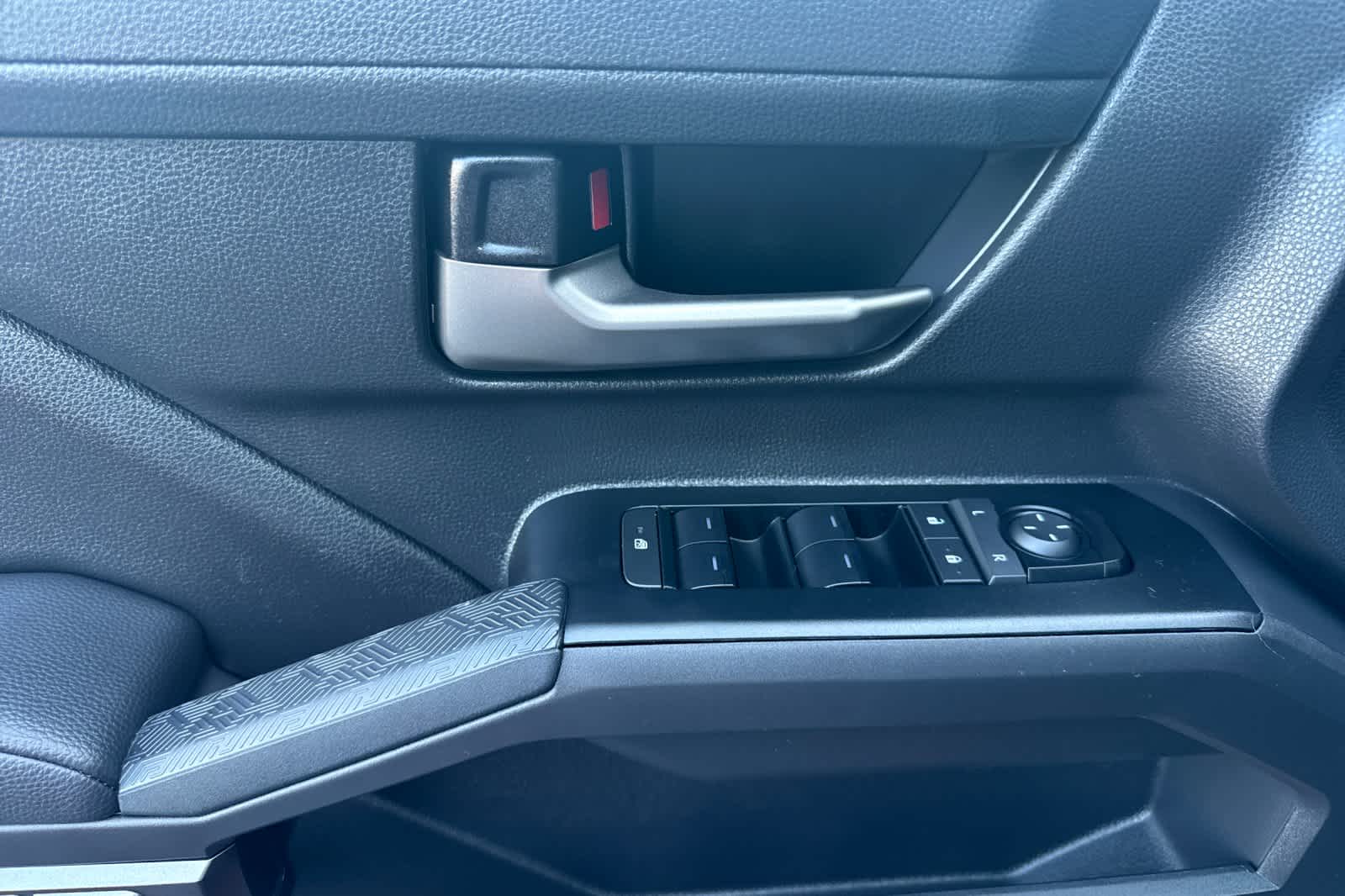 Thumbnail: 2025 Toyota Tacoma - 12