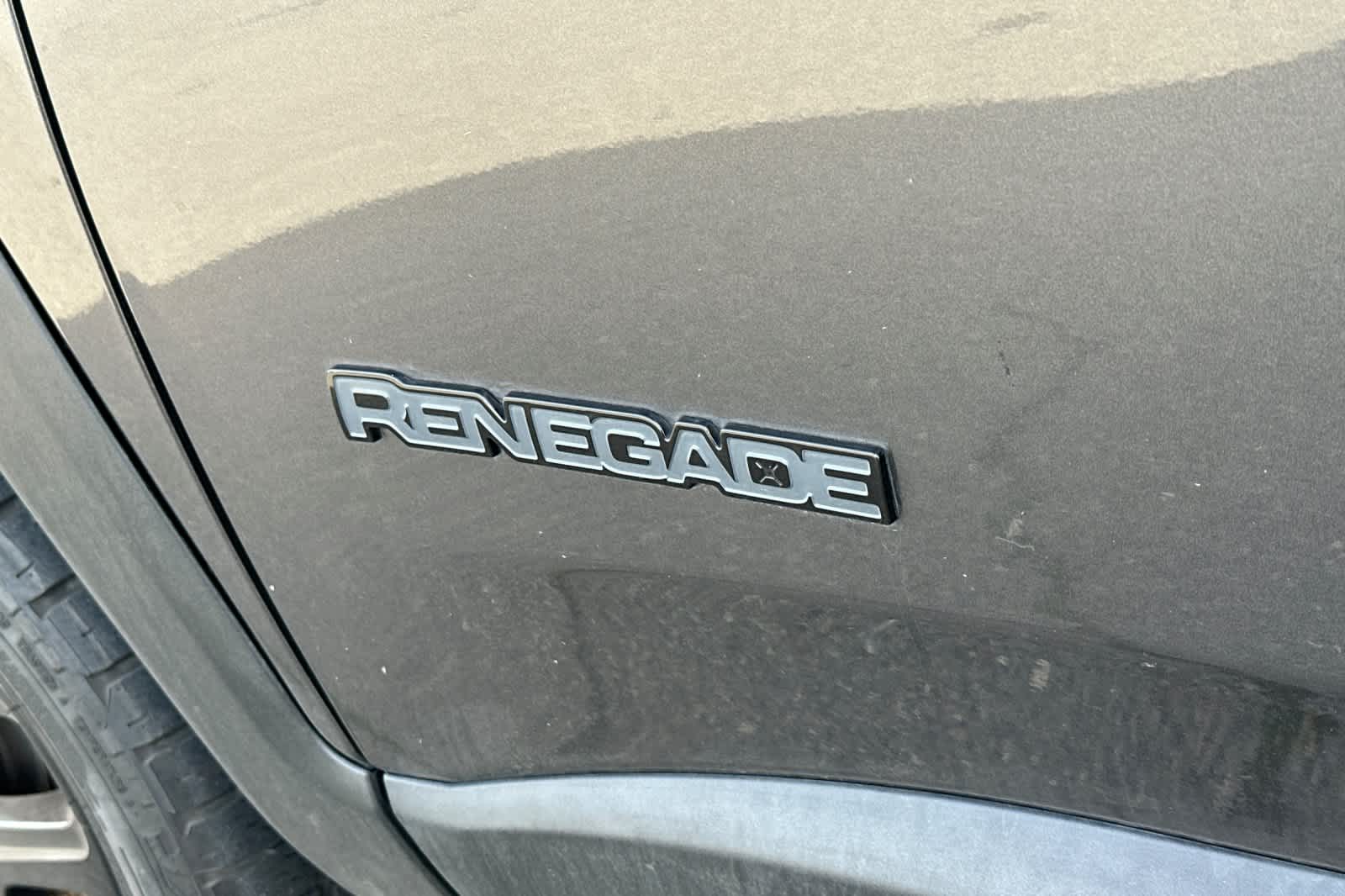 Thumbnail: 2018 Jeep Renegade - 6