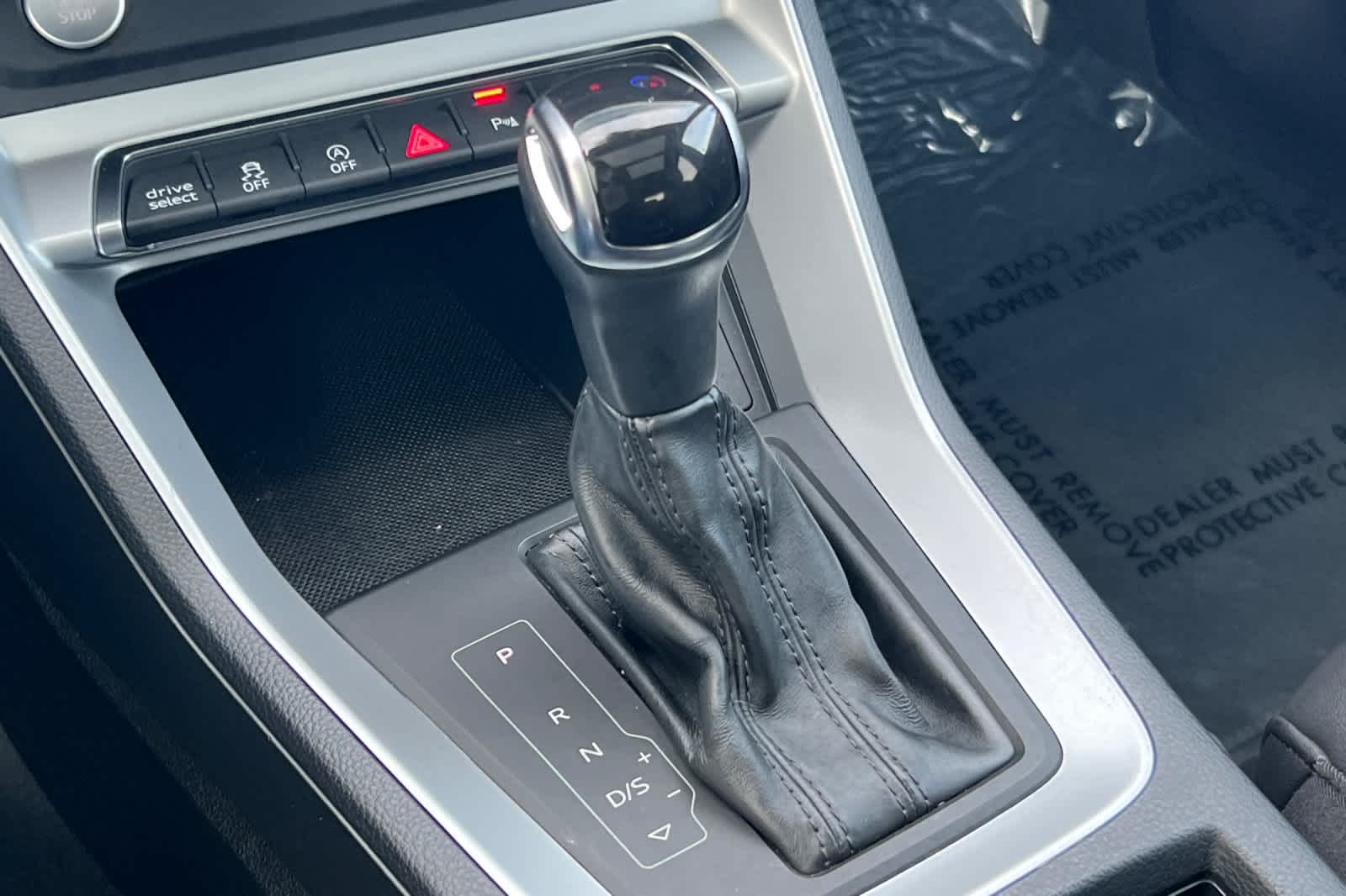 Thumbnail: 2019 Audi Q3 - 23