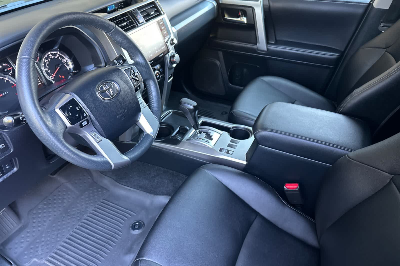 Thumbnail: 2022 Toyota 4Runner - 11