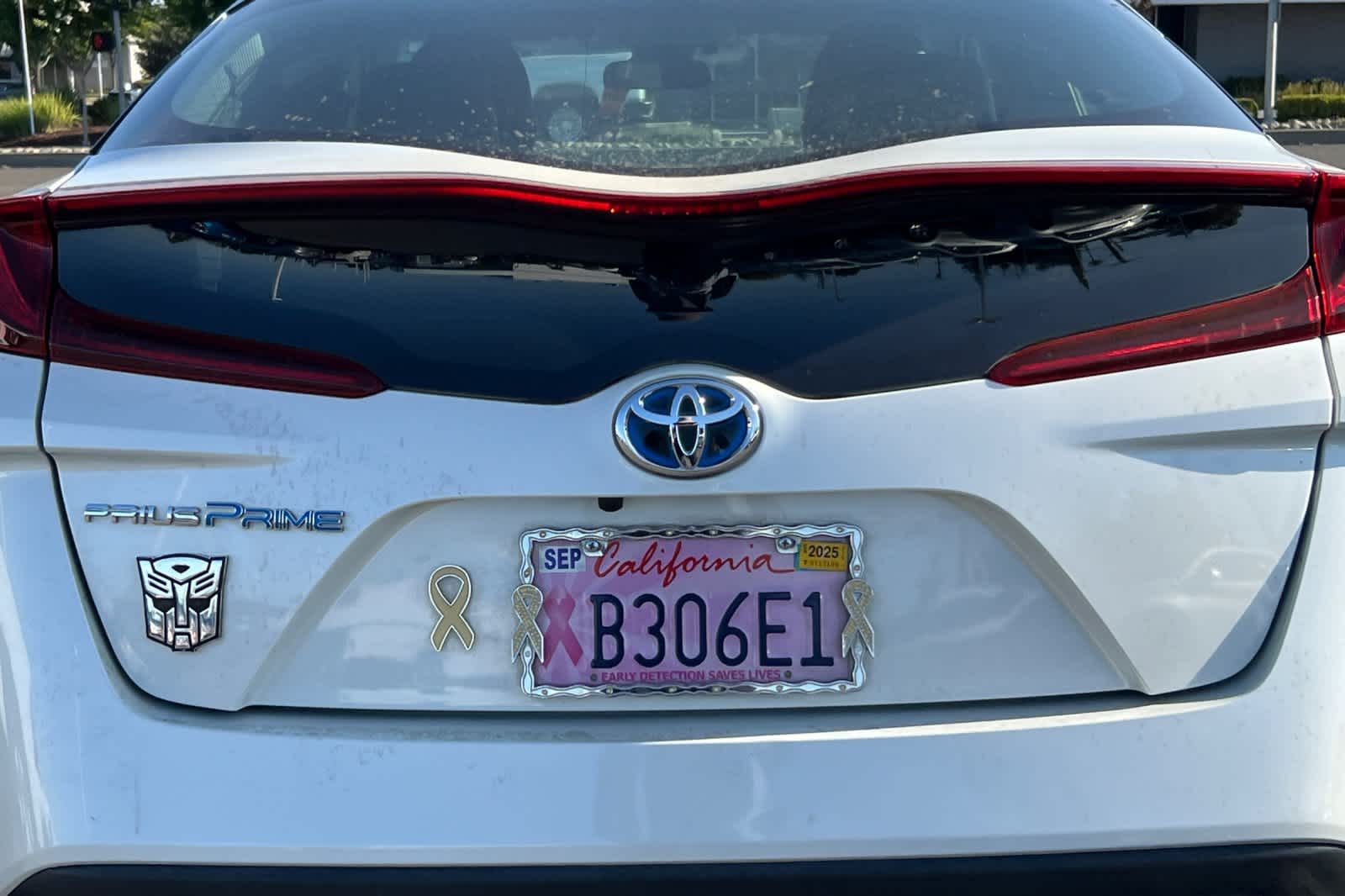 Thumbnail: 2018 Toyota Prius Prime - 16