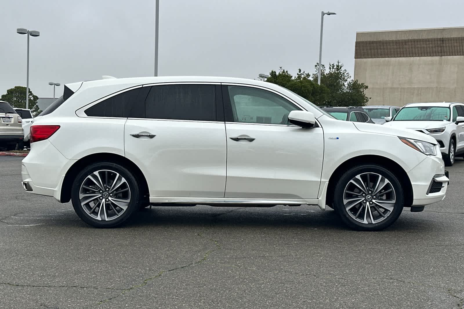 Thumbnail: 2019 Acura MDX - 6