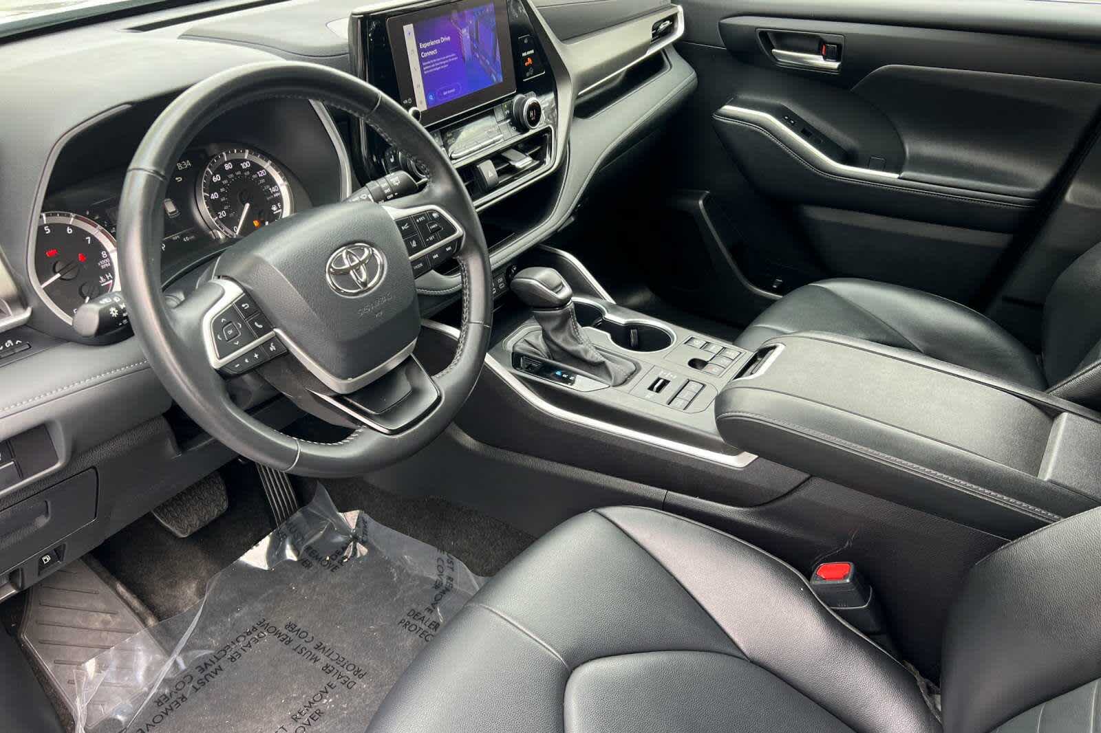 Thumbnail: 2024 Toyota Highlander - 11