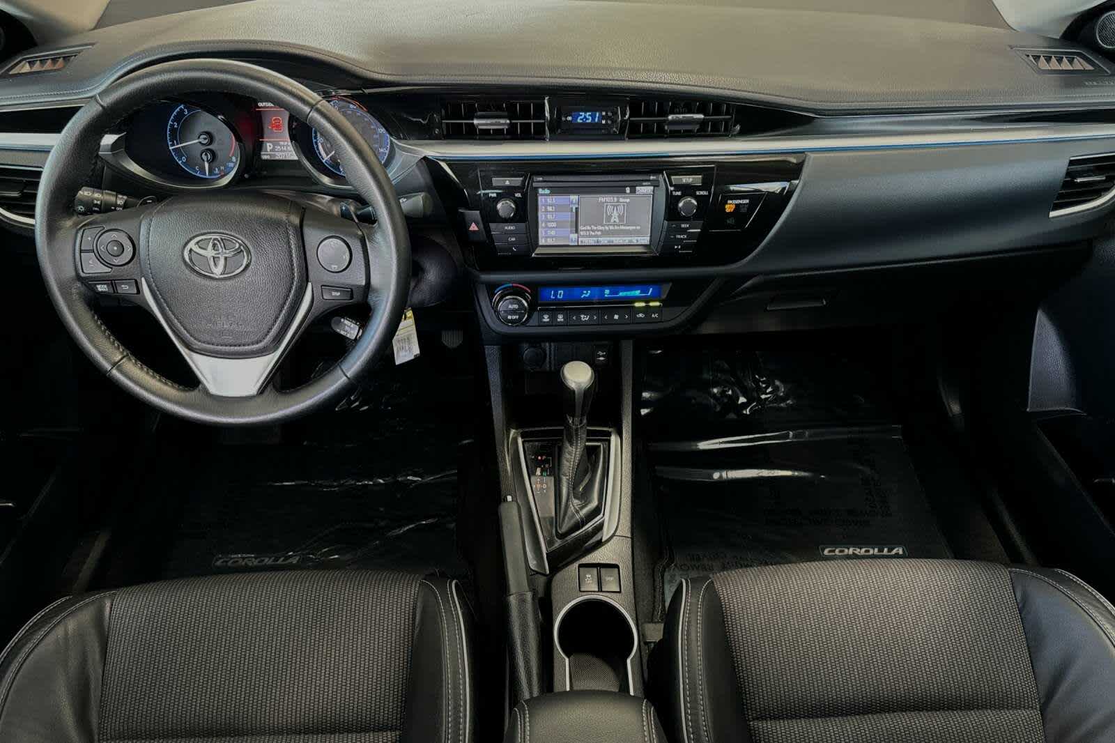 2016 Toyota Corolla S 3