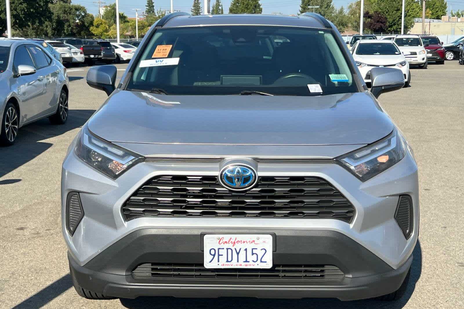 Thumbnail: 2022 Toyota RAV4 - 6