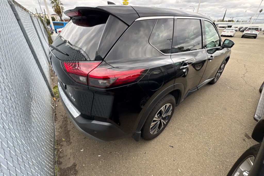 Used 2021 Nissan Rogue SV SUV