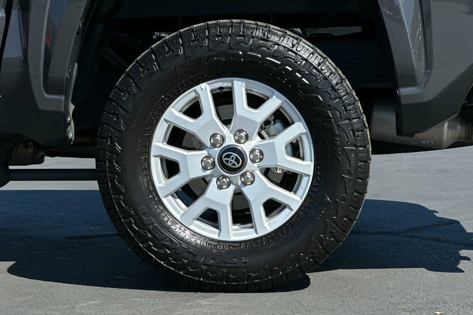 Thumbnail: 2024 Toyota Tacoma - 30