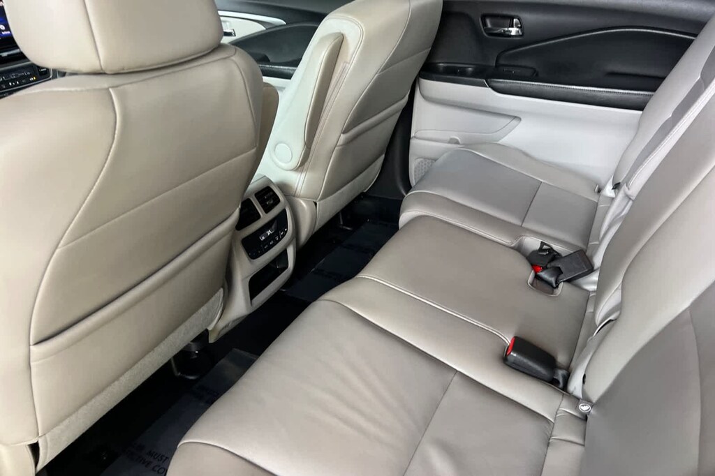 Used 2016 Honda Pilot EX-L AWD SUV