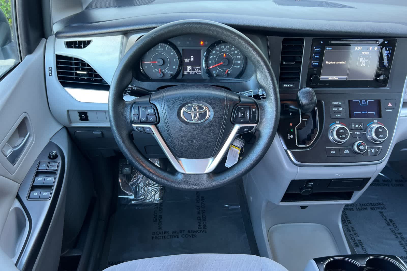 Thumbnail: 2016 Toyota Sienna - 15