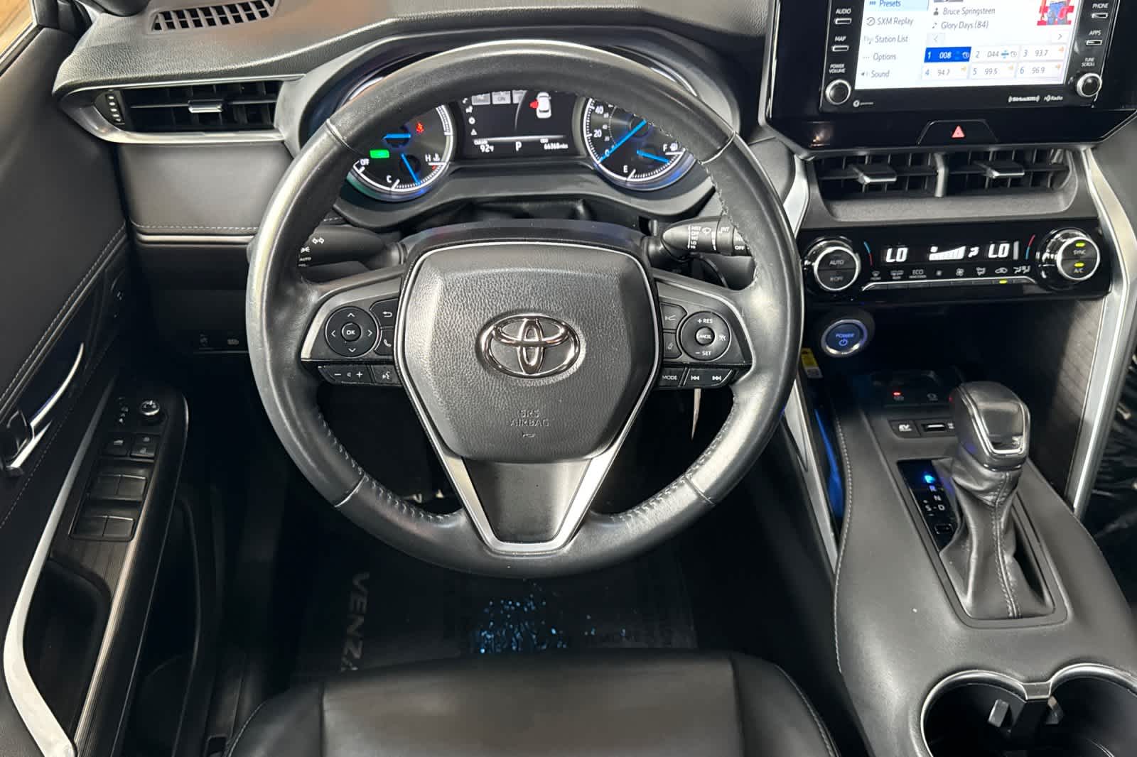 Thumbnail: 2022 Toyota Venza - 15