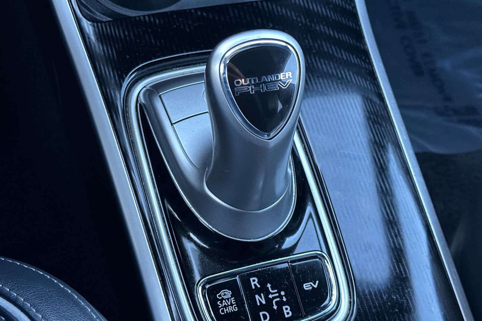 Thumbnail: 2022 Mitsubishi Outlander - 23