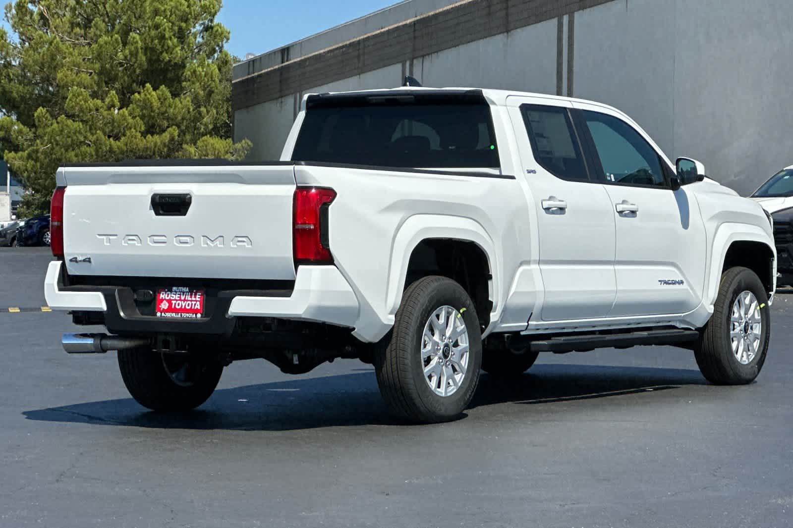 Thumbnail: 2025 Toyota Tacoma - 2