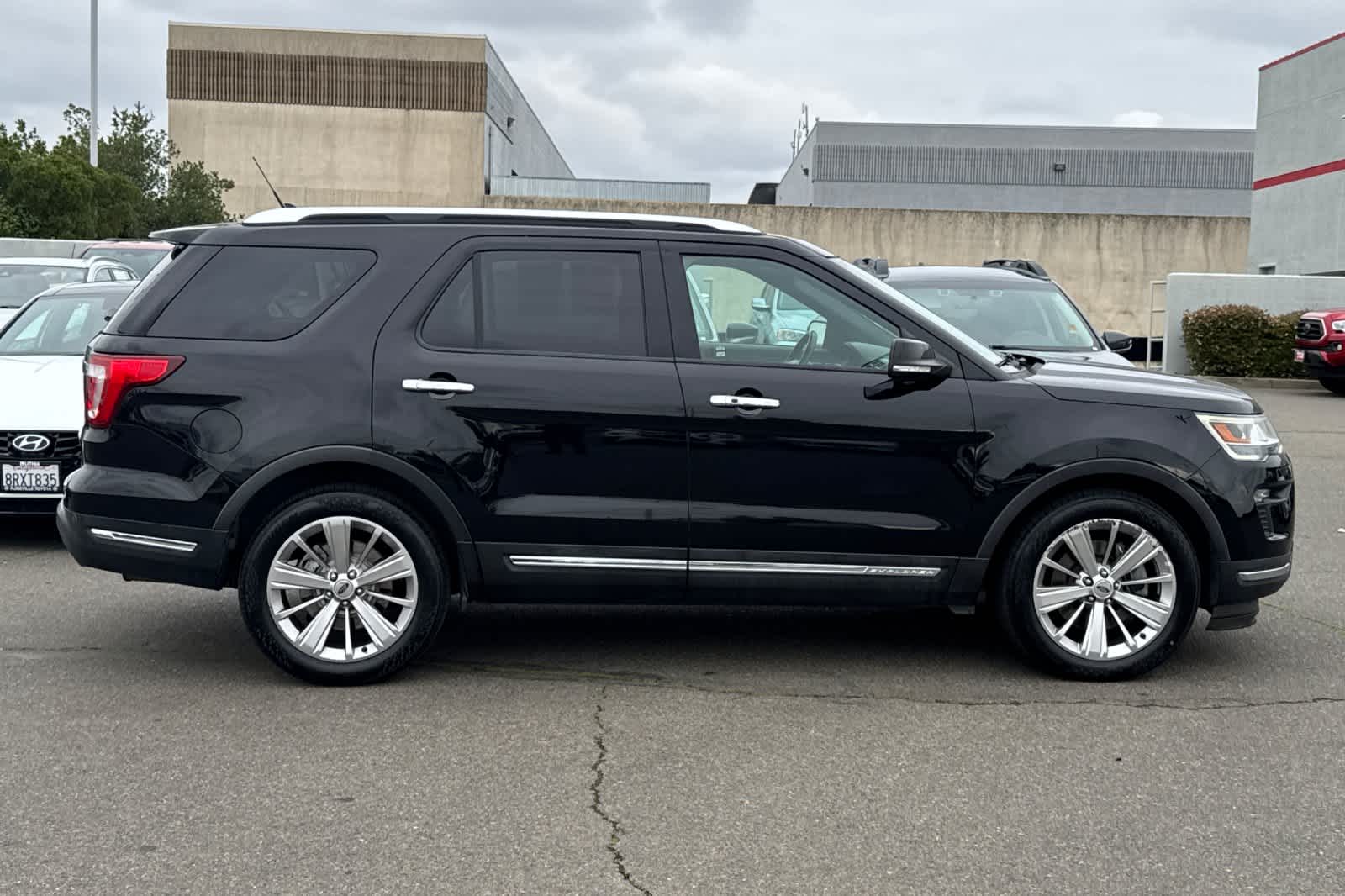 Thumbnail: 2019 Ford Explorer - 6