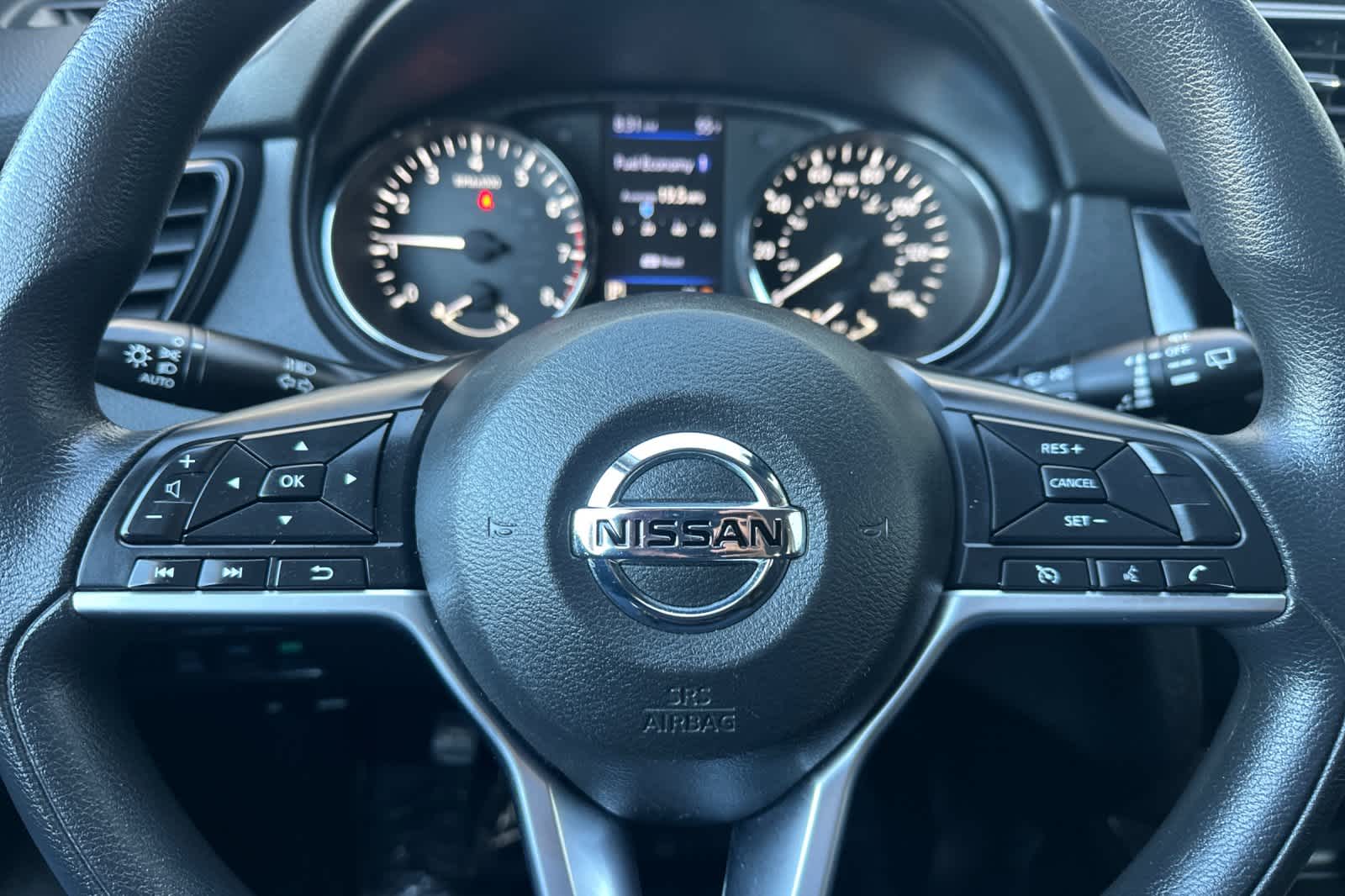 Thumbnail: 2021 Nissan Rogue Sport - 24