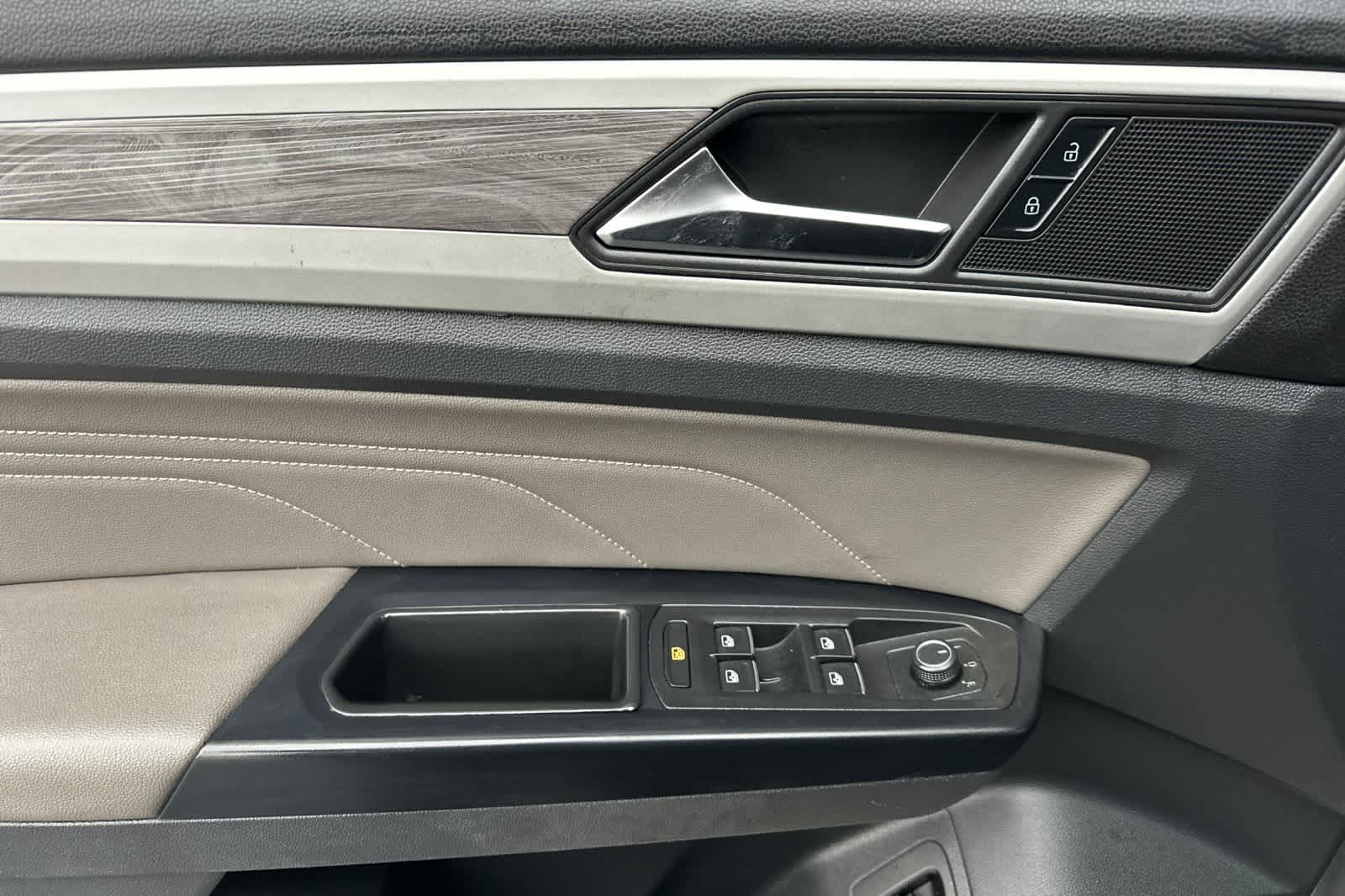 Thumbnail: 2021 Volkswagen Atlas - 12