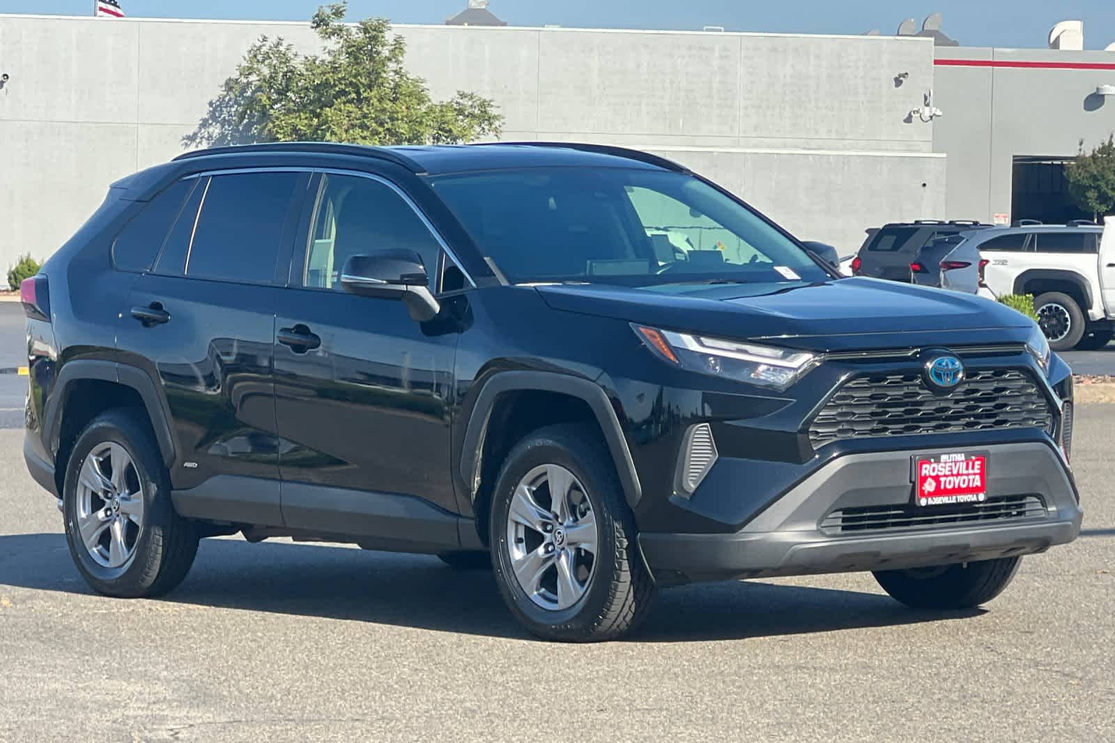 Thumbnail: 2022 Toyota RAV4 - 5