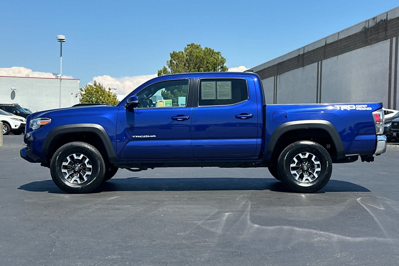 Thumbnail: 2023 Toyota Tacoma - 9