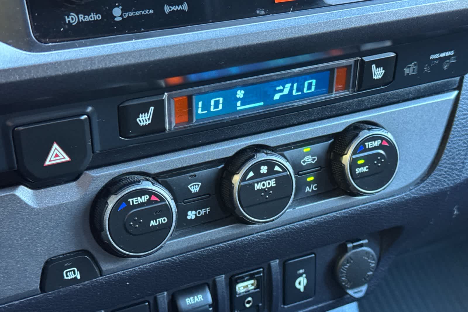 Thumbnail: 2019 Toyota Tacoma - 21