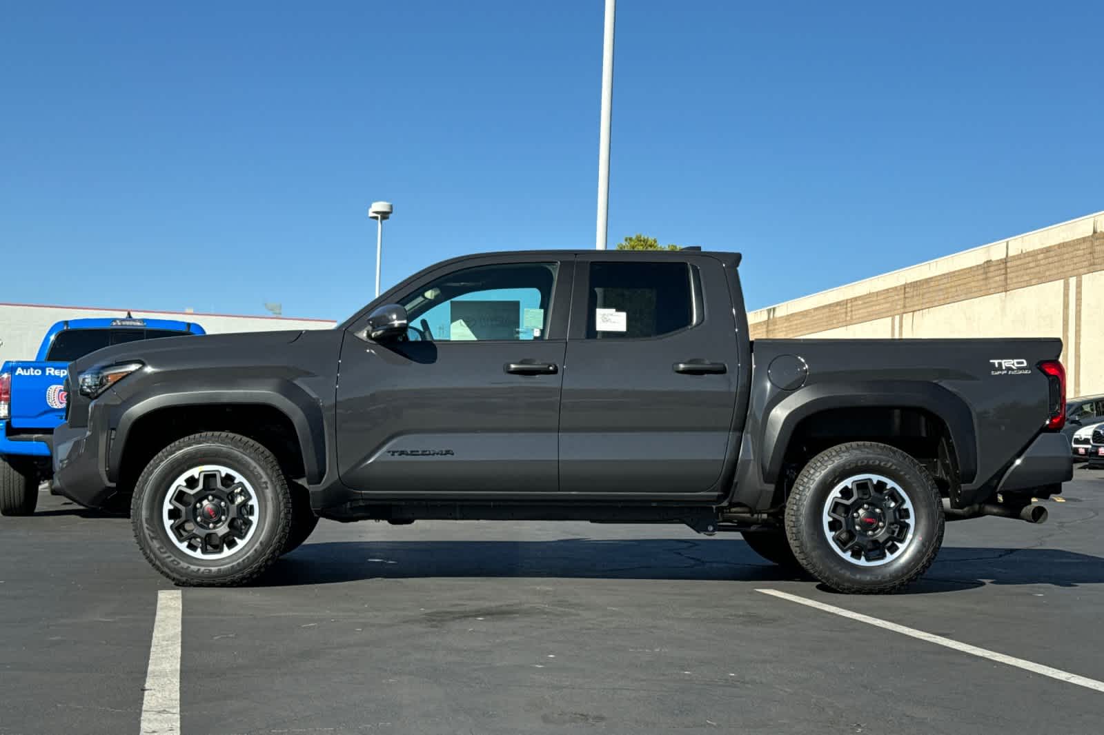 2024 Toyota Tacoma TRD Off-Road 5