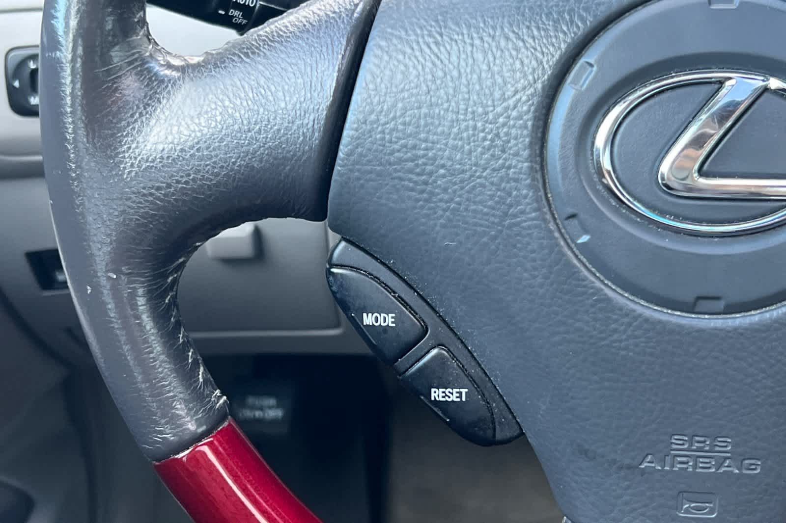 Thumbnail: 2004 Lexus ES - 24