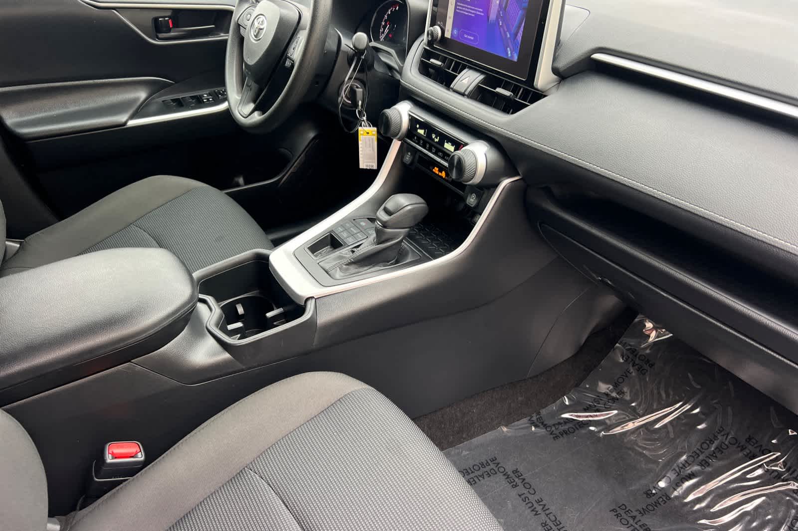 Thumbnail: 2024 Toyota RAV4 - 17