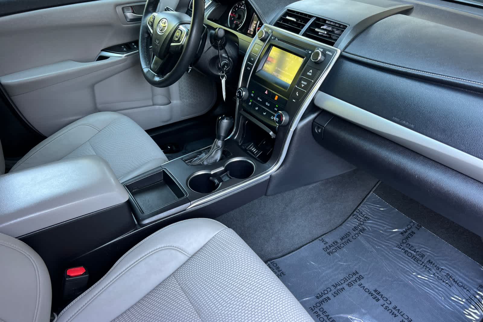 Thumbnail: 2017 Toyota Camry - 15