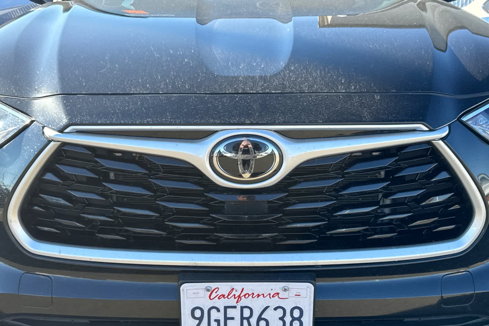 Thumbnail: 2023 Toyota Highlander - 8