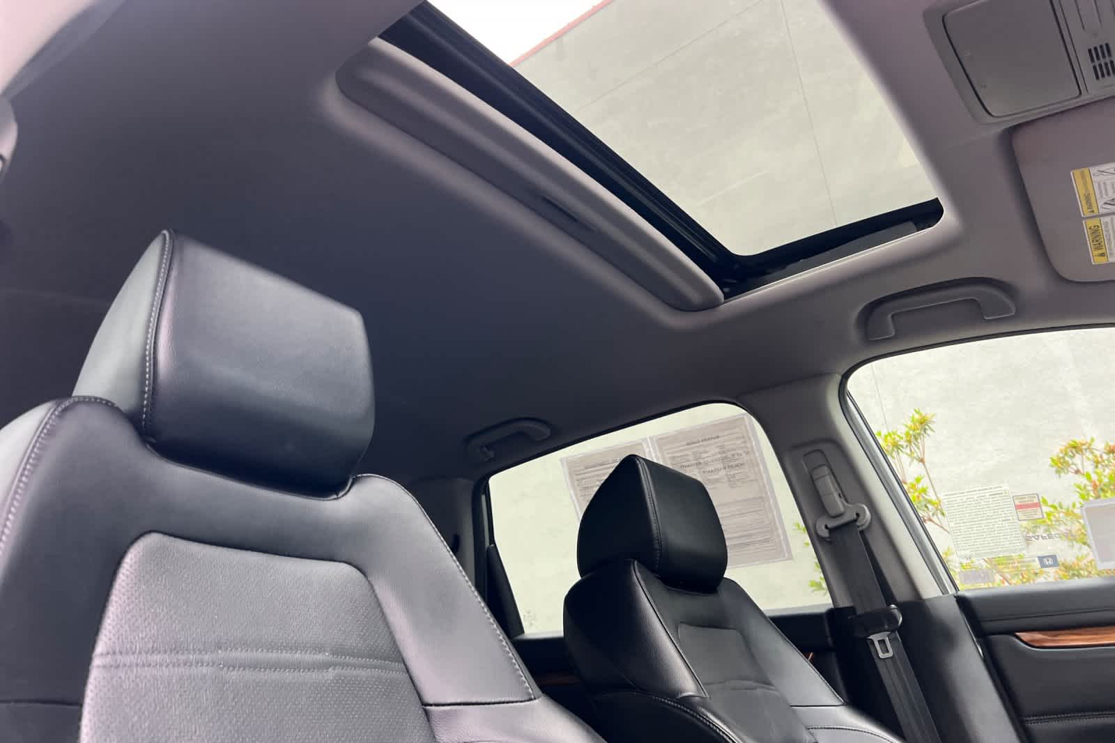 Thumbnail: 2017 Honda CR-V - 17