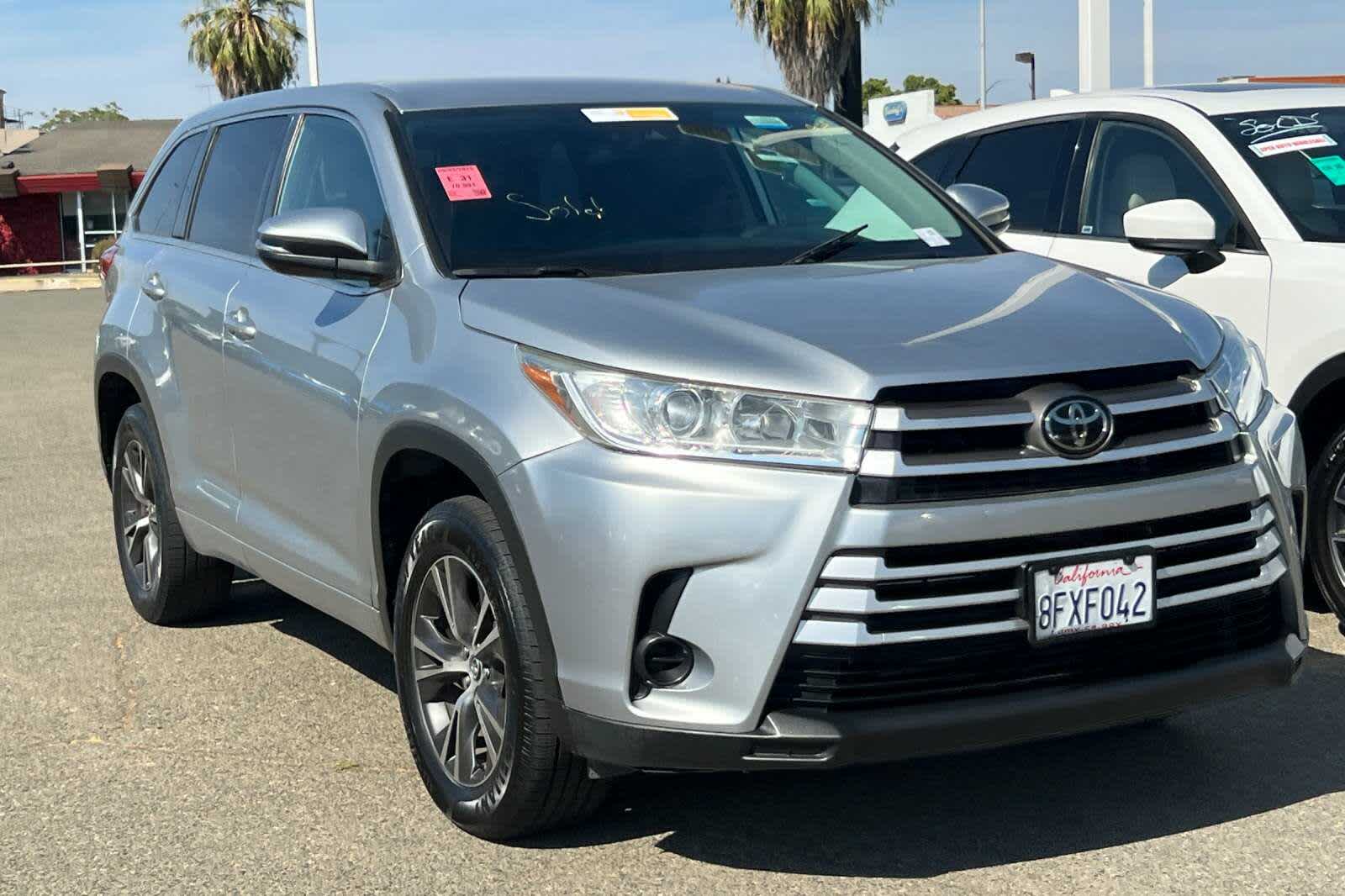 Thumbnail: 2018 Toyota Highlander - 3