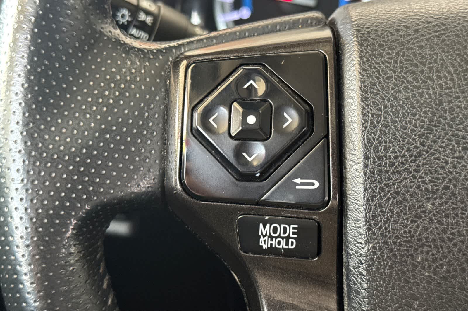 Thumbnail: 2019 Toyota 4Runner - 27