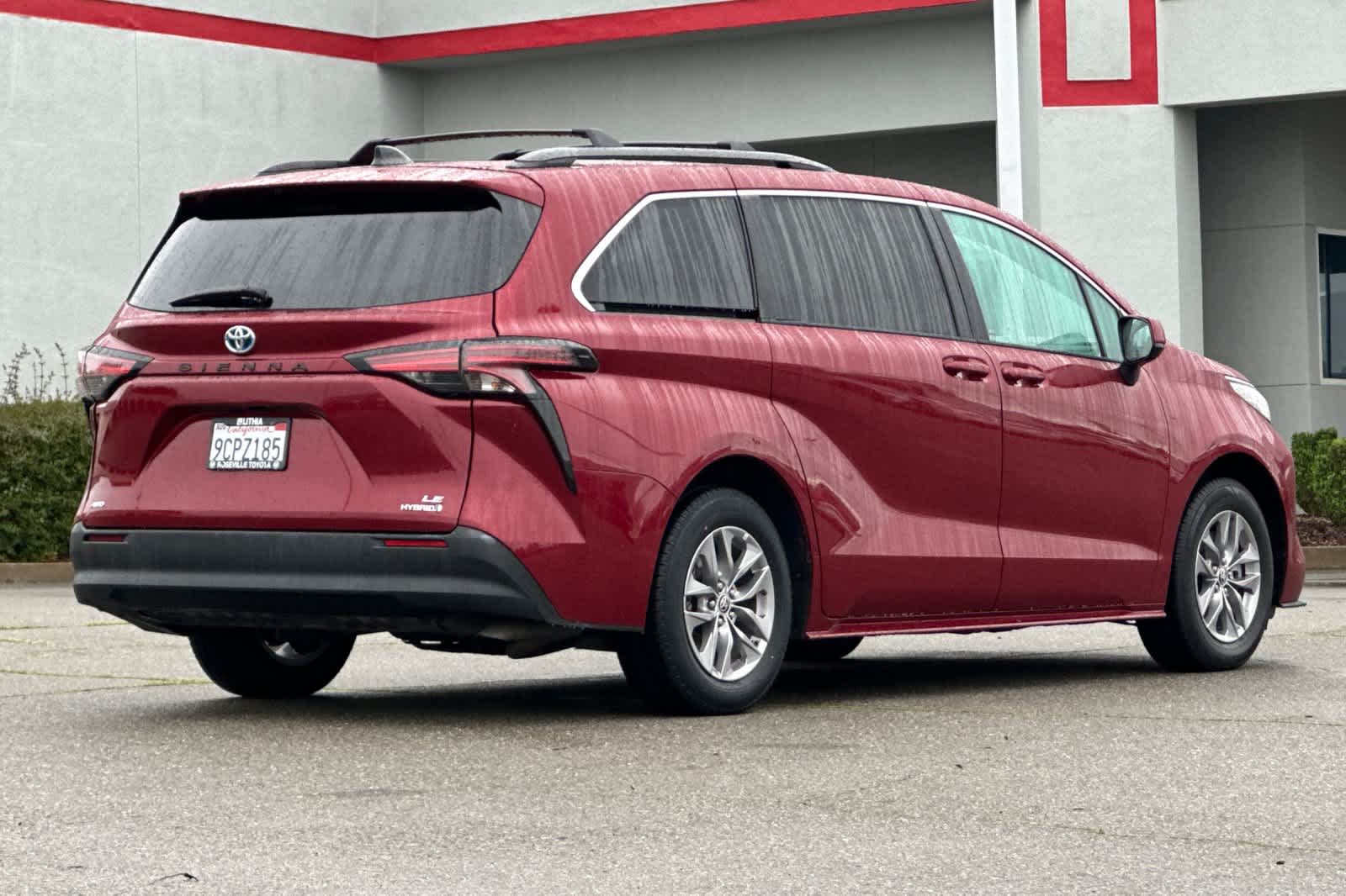 Thumbnail: 2022 Toyota Sienna - 2