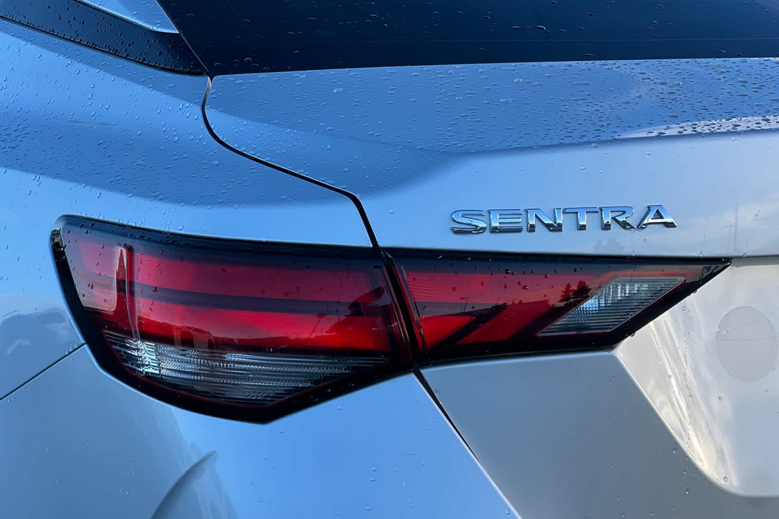 Thumbnail: 2020 Nissan Sentra - 28