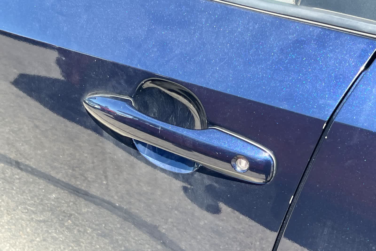 Thumbnail: 2023 Toyota Corolla - 7