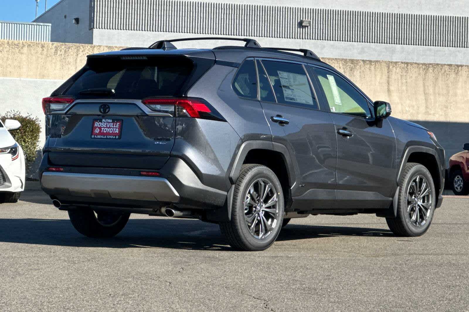 Thumbnail: 2025 Toyota RAV4 - 2