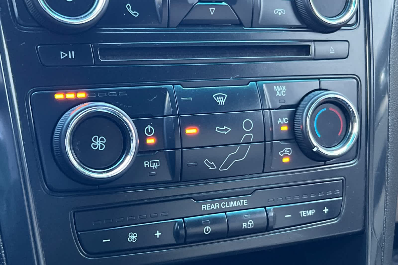 Thumbnail: 2017 Ford Explorer - 23