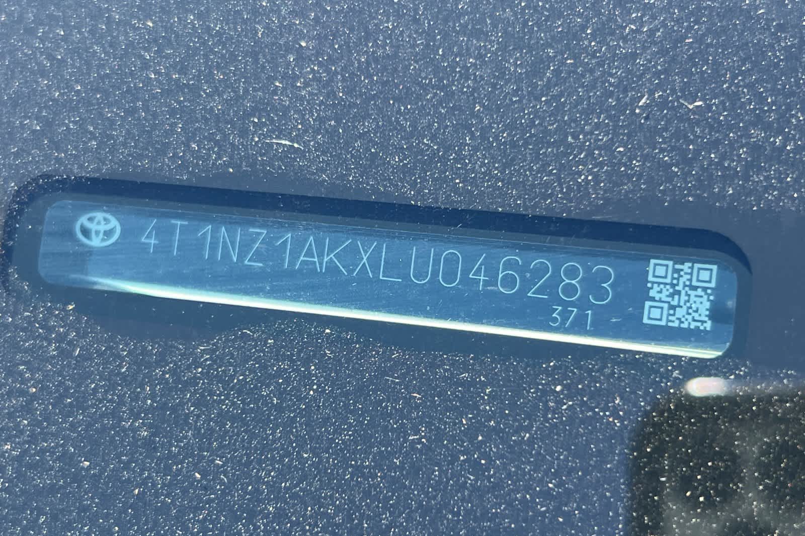 Thumbnail: 2020 Toyota Camry - 23