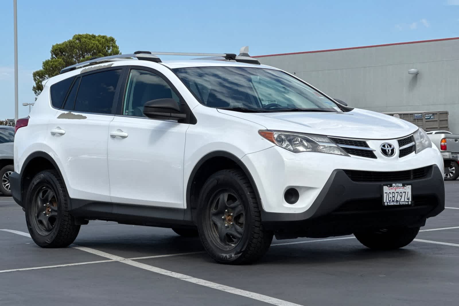 Thumbnail: 2014 Toyota RAV4 - 5