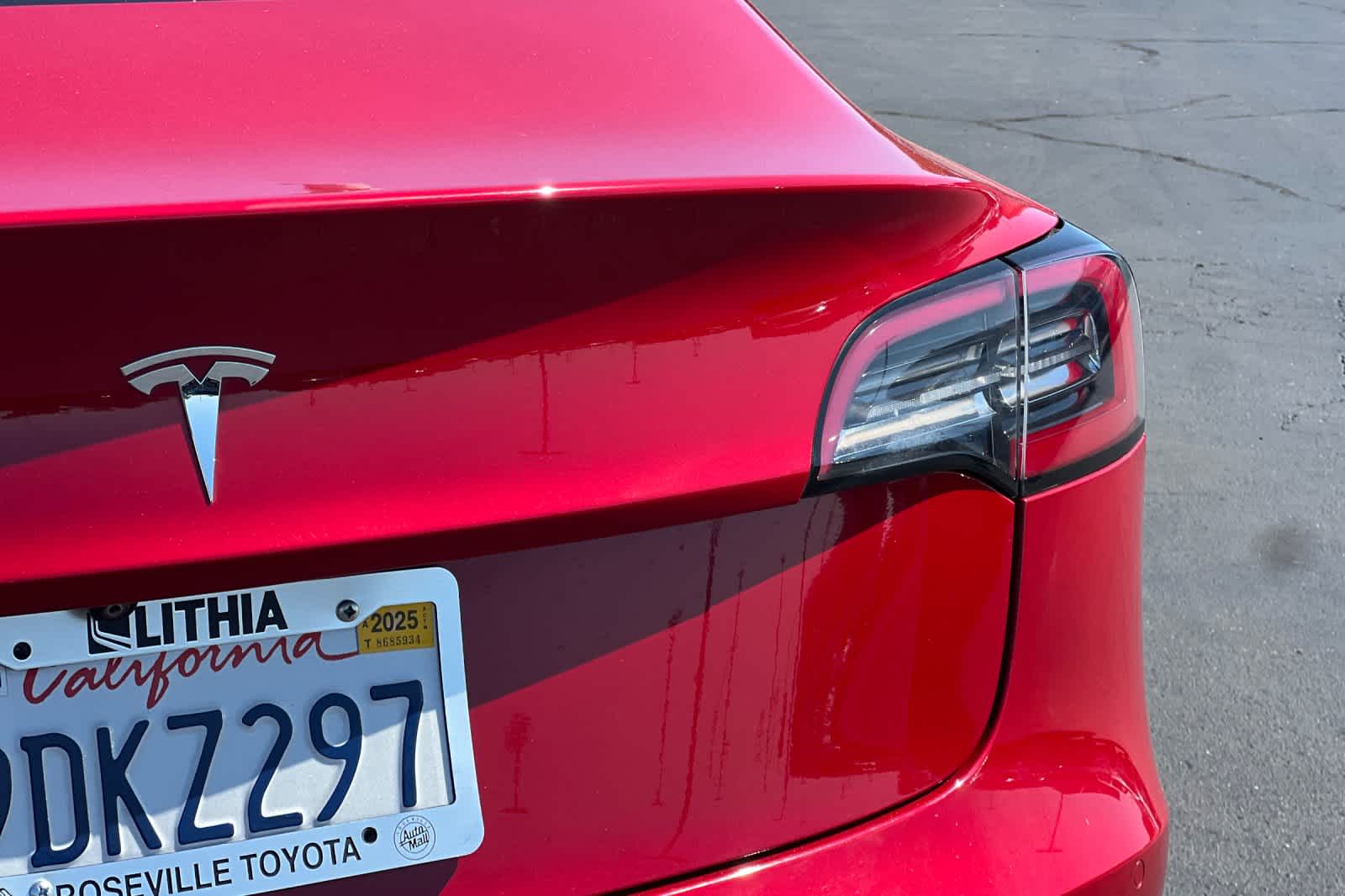 Thumbnail: 2018 Tesla Model 3 - 29