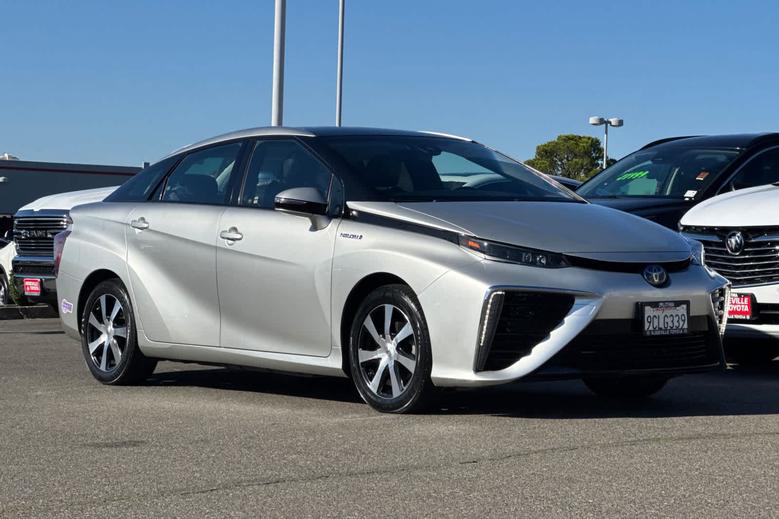 Thumbnail: 2019 Toyota Mirai - 5