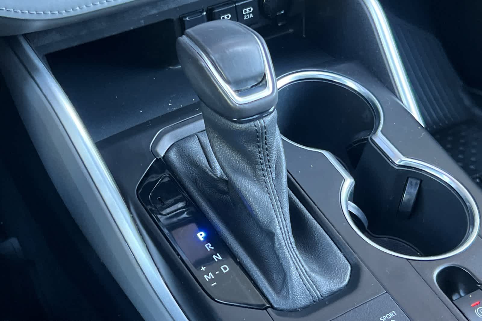 Thumbnail: 2021 Toyota Highlander - 24
