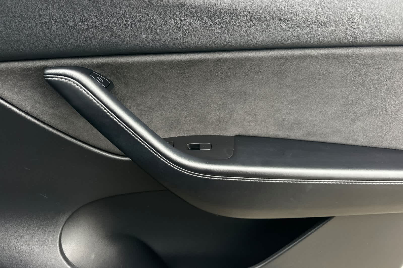 Thumbnail: 2021 Tesla Model Y - 19