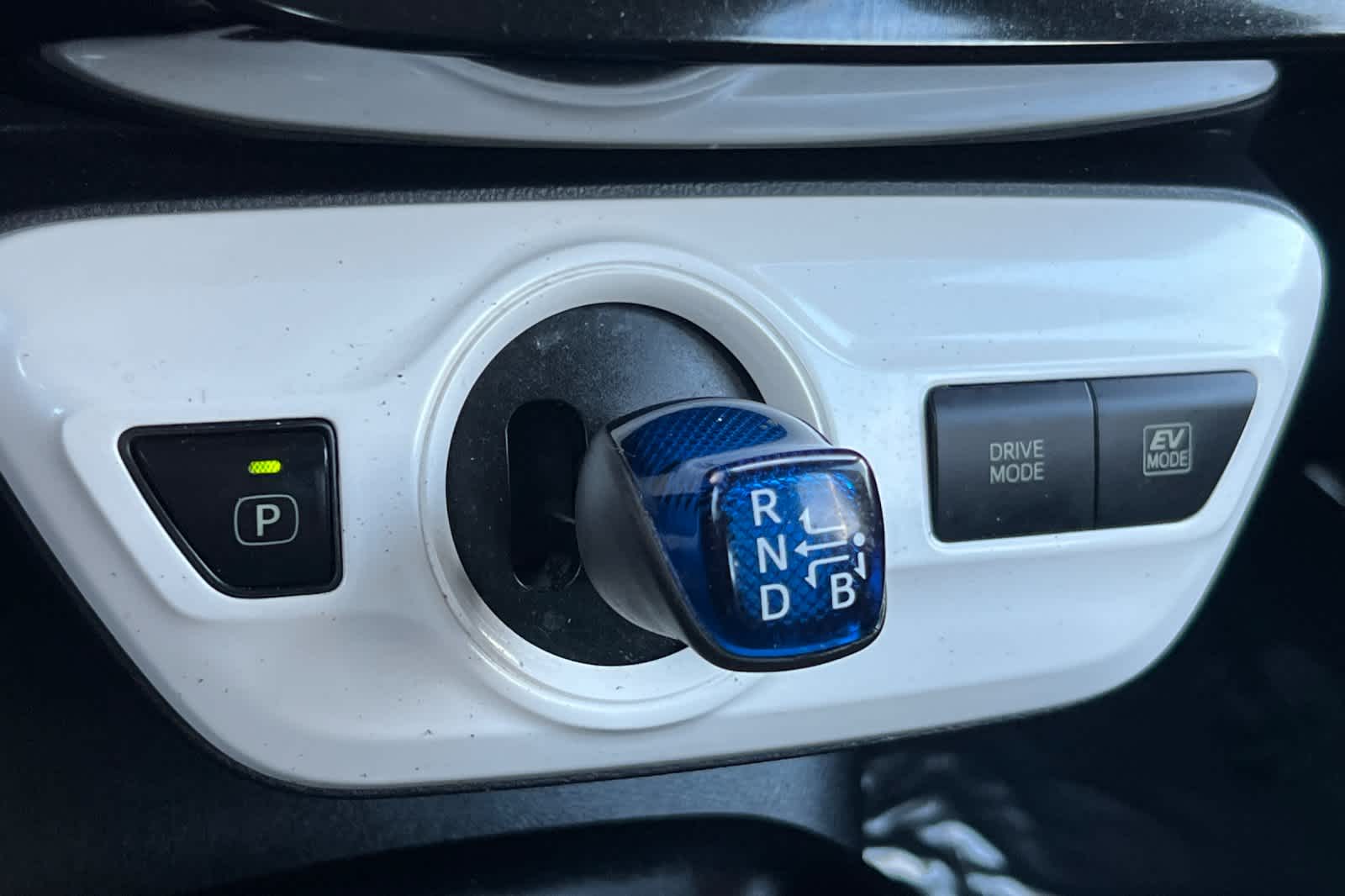 Thumbnail: 2017 Toyota Prius - 22