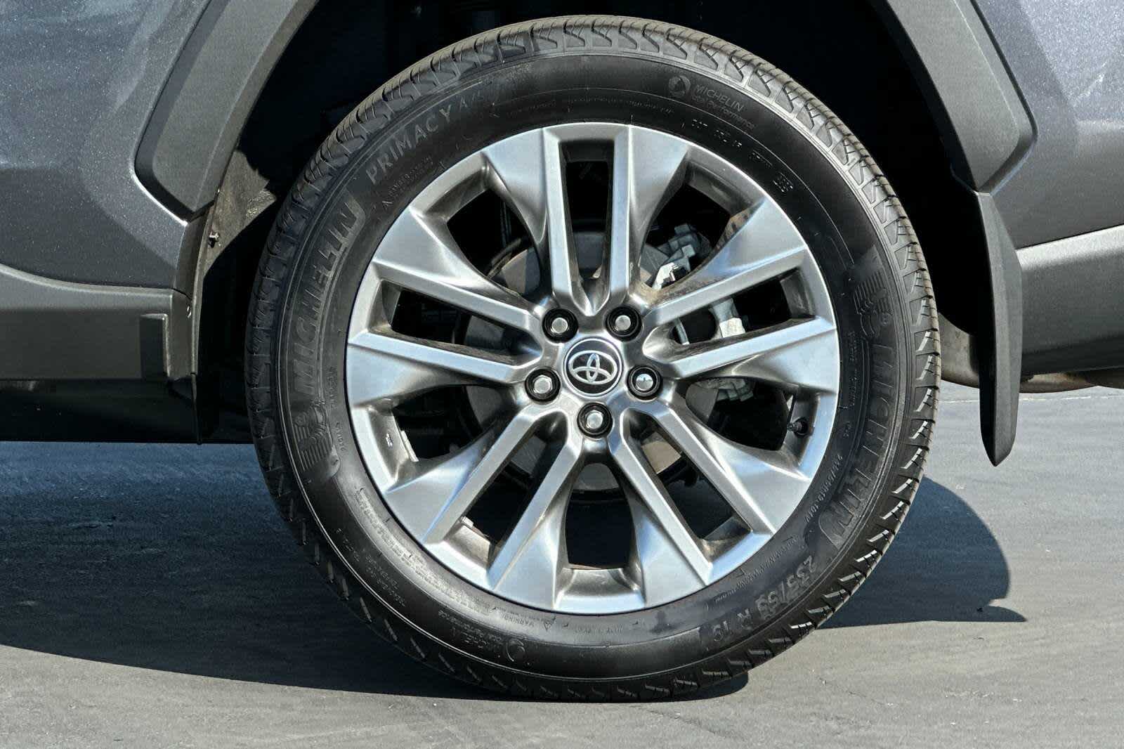 Thumbnail: 2024 Toyota RAV4 - 31