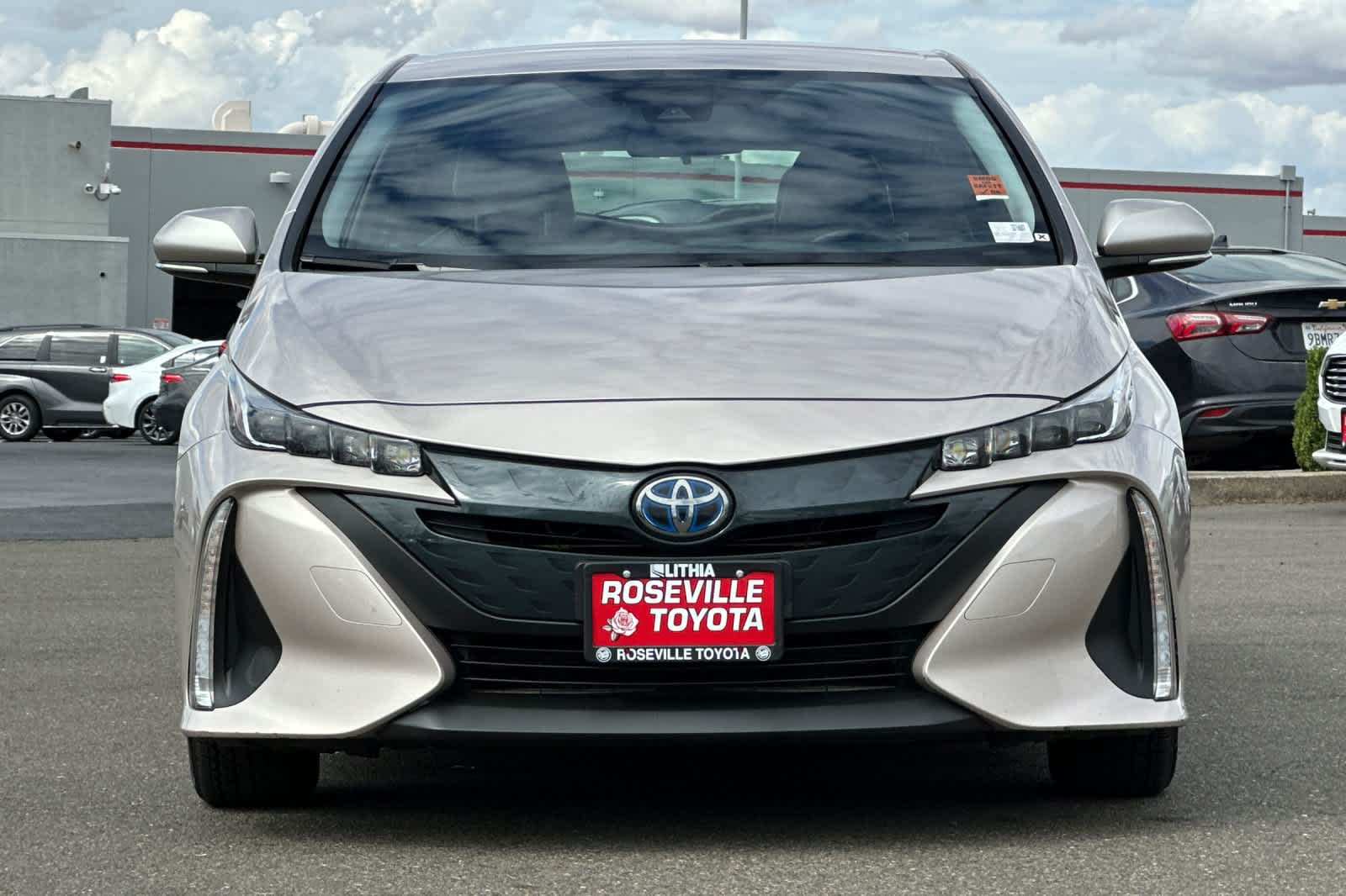 Thumbnail: 2017 Toyota Prius Prime - 10