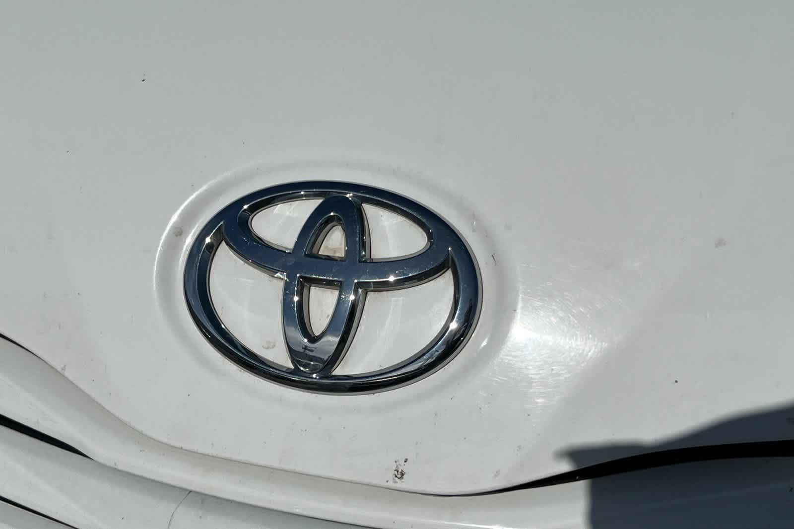 Thumbnail: 2016 Toyota Sienna - 22