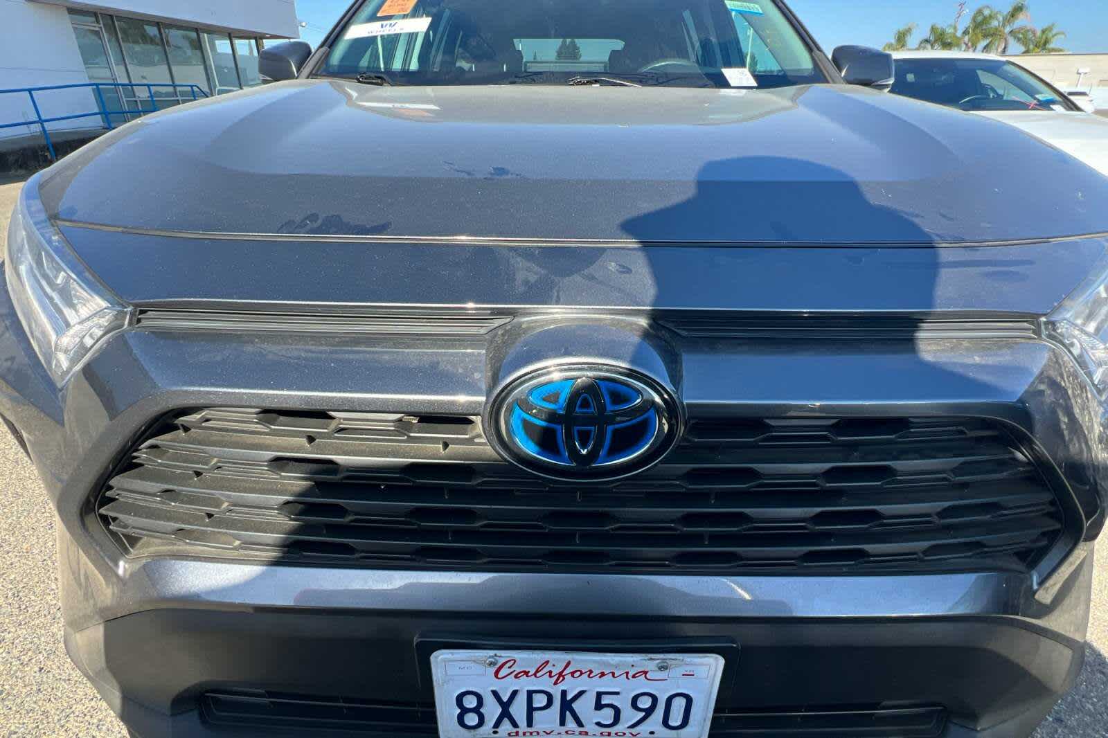 2021 Toyota RAV4 XLE 9