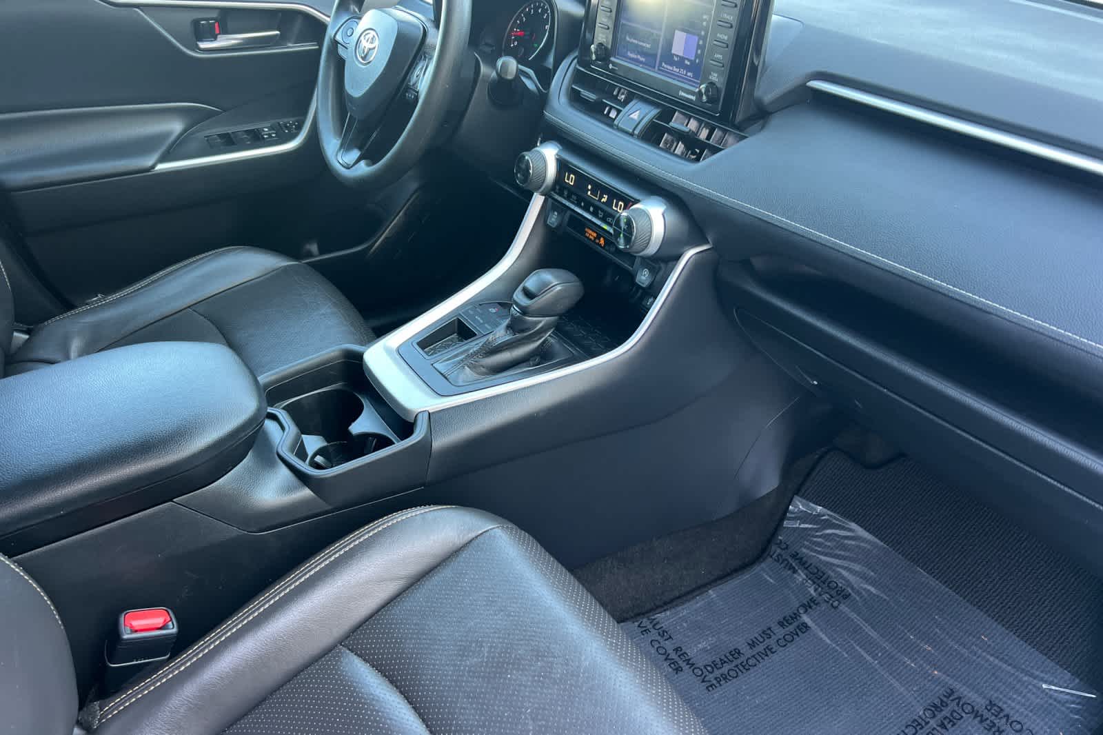 Thumbnail: 2021 Toyota RAV4 - 17