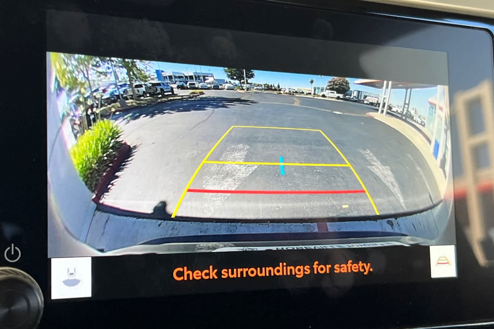 Thumbnail: 2025 Toyota RAV4 - 21