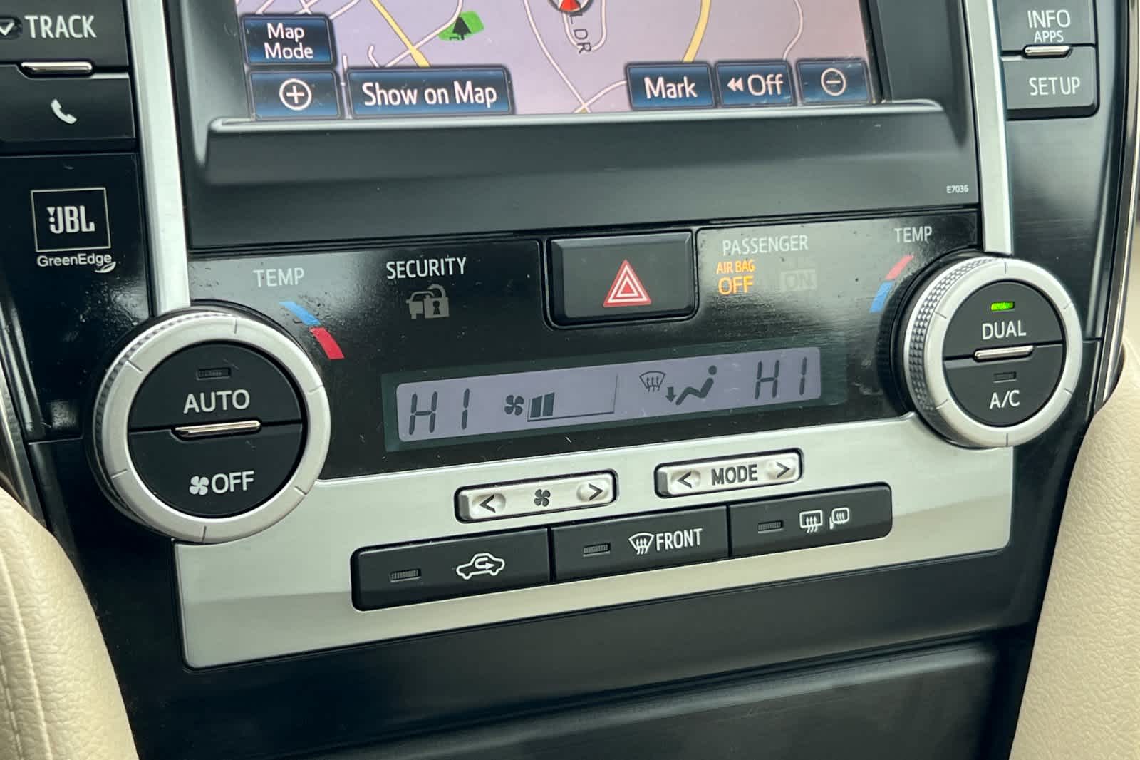 Thumbnail: 2013 Toyota Camry - 22