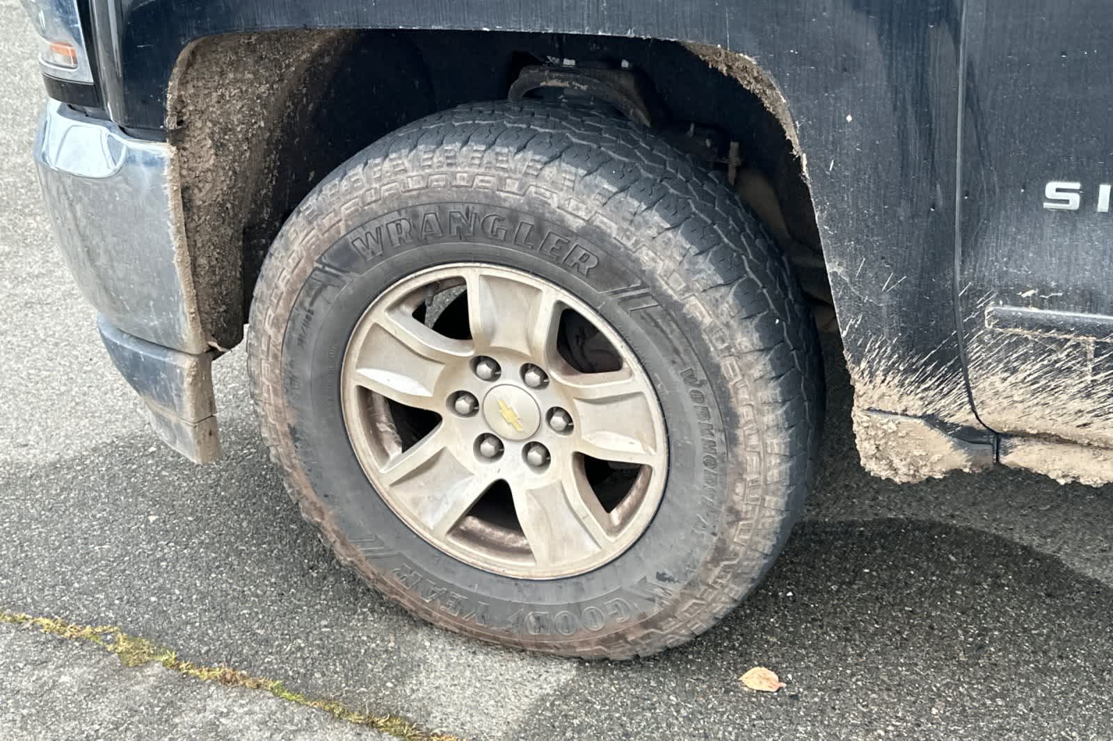 Thumbnail: 2016 Chevrolet Silverado 1500 - 22